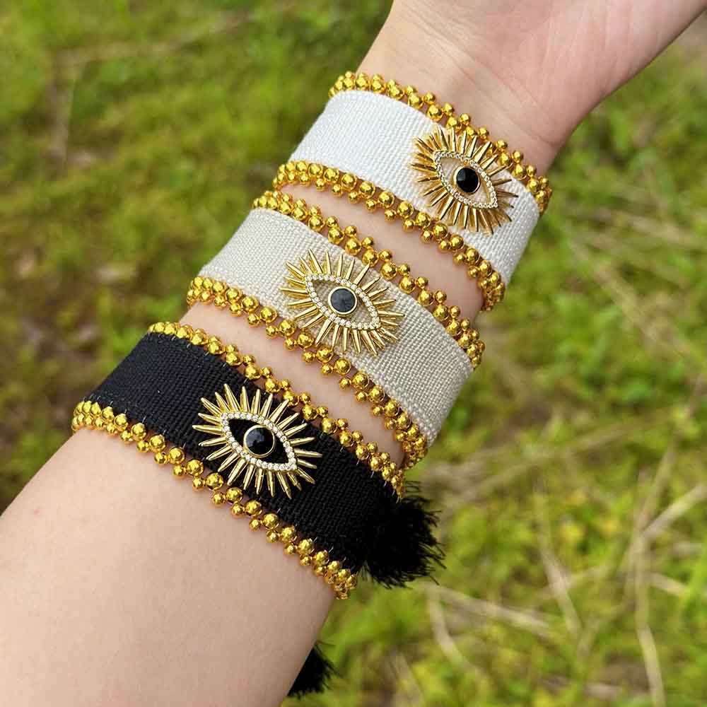 Fiasrel Retro devilish eye bracelet