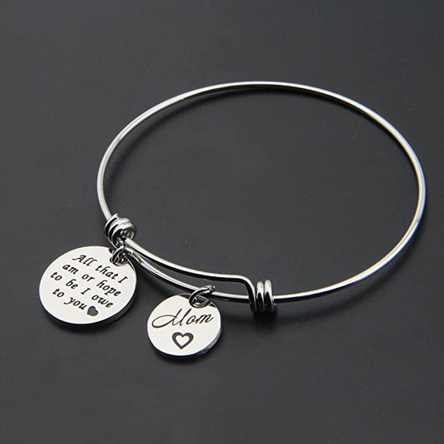 Fiasrel Family Nameplate Bracelet Round Pendant Personalized Bracelet