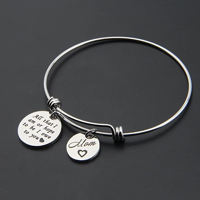 Fiasrel Family Nameplate Bracelet Round Pendant Personalized Bracelet