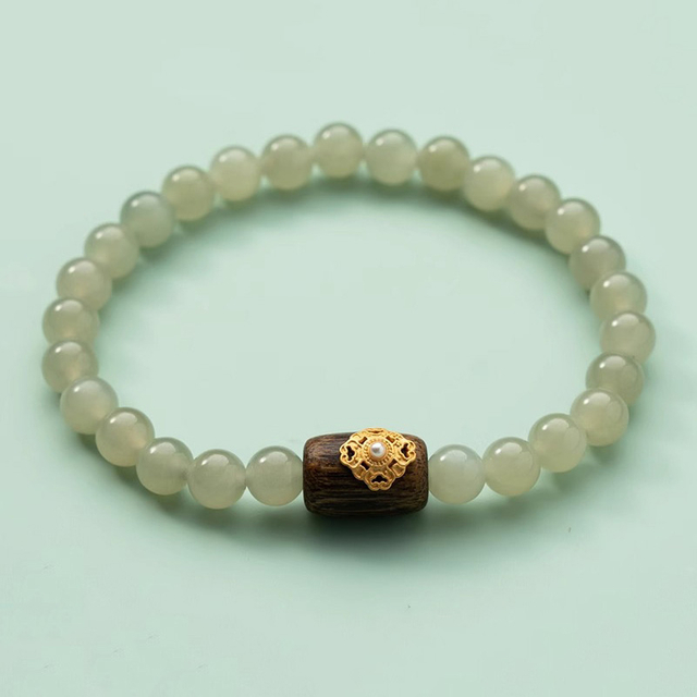 Fiasrel Sand-gold diamond-encrusted agarwood beads