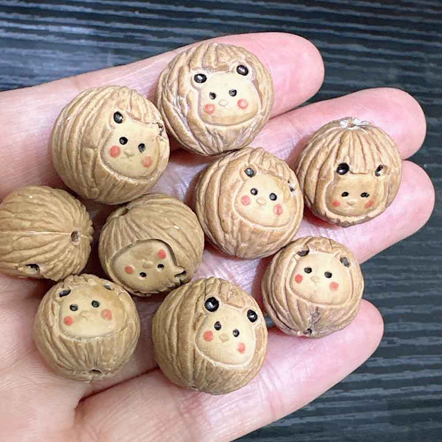 Fiasrel Monkey head Kapibala bead accessories