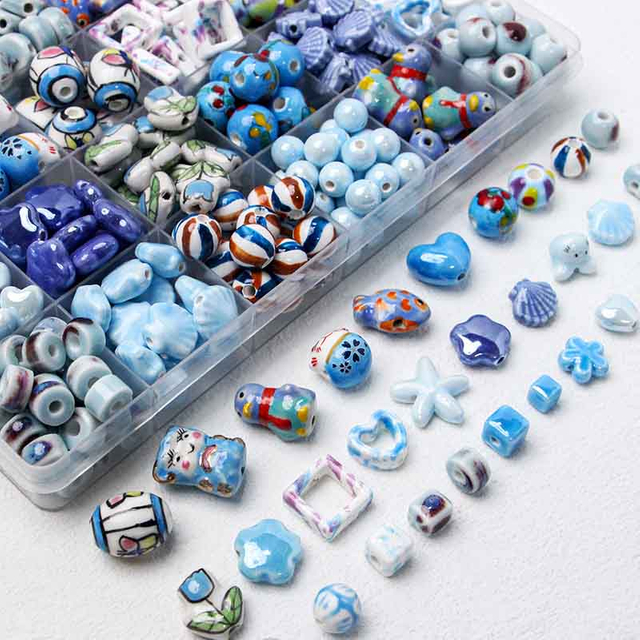Fiasrel Fresh and light blue ceramic beads