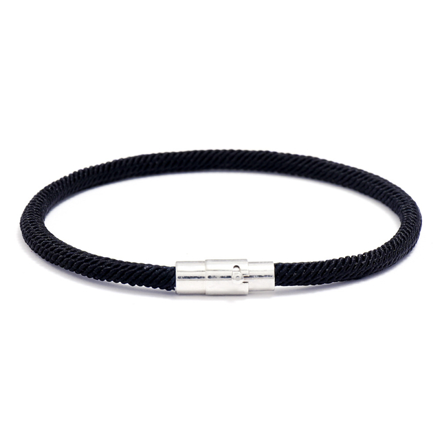 Fiasrel Lucky Red String magnet bracelet