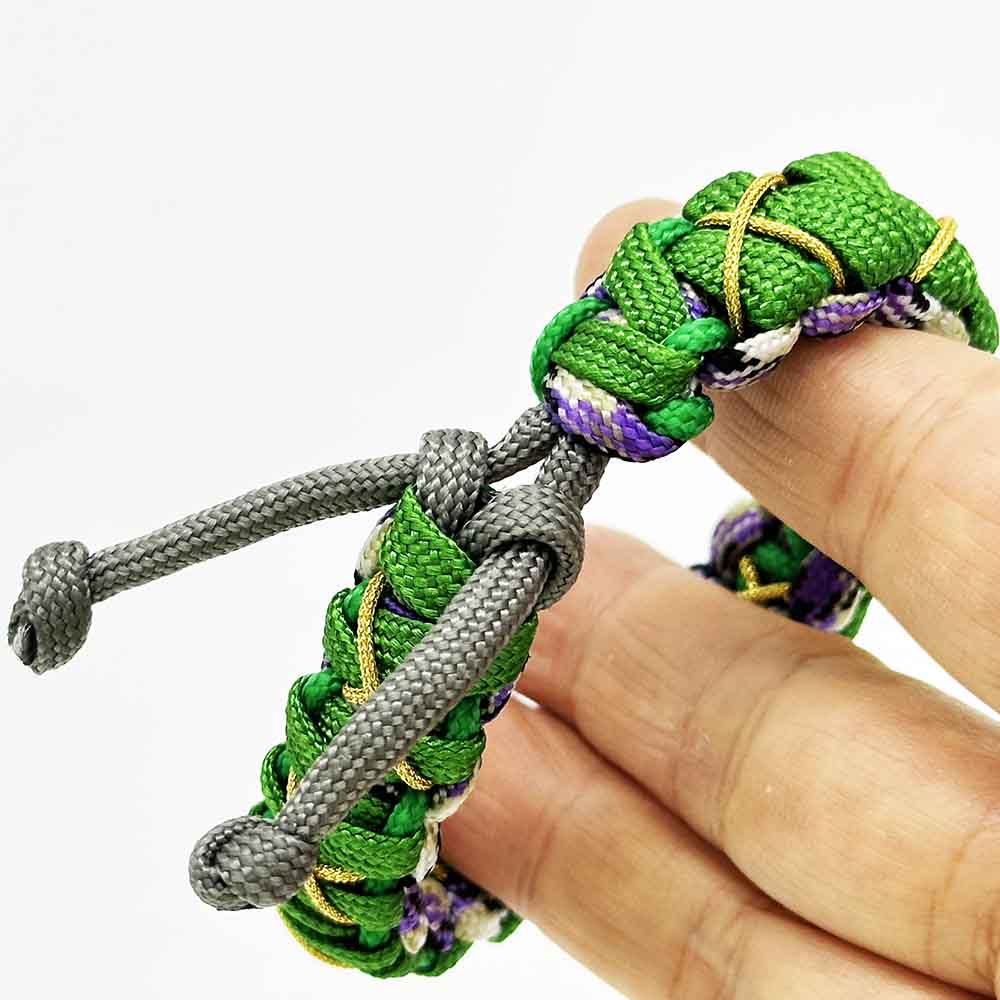 Fiasrel Handmade Paracord Bracelet Outdoor Survival Adjustable Mens Diy Premium Paracord Christmas Decoration Bracelet