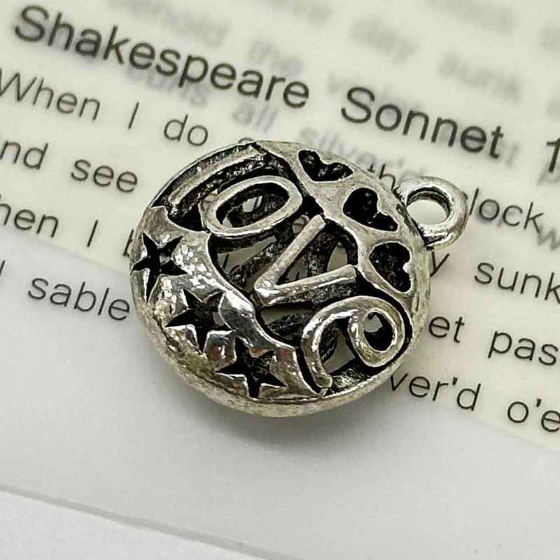 Fiasrel 10/50pcs Antique Alloy Round Hollow Heart Star LOVE Pendant for Jewelry Making Pendant