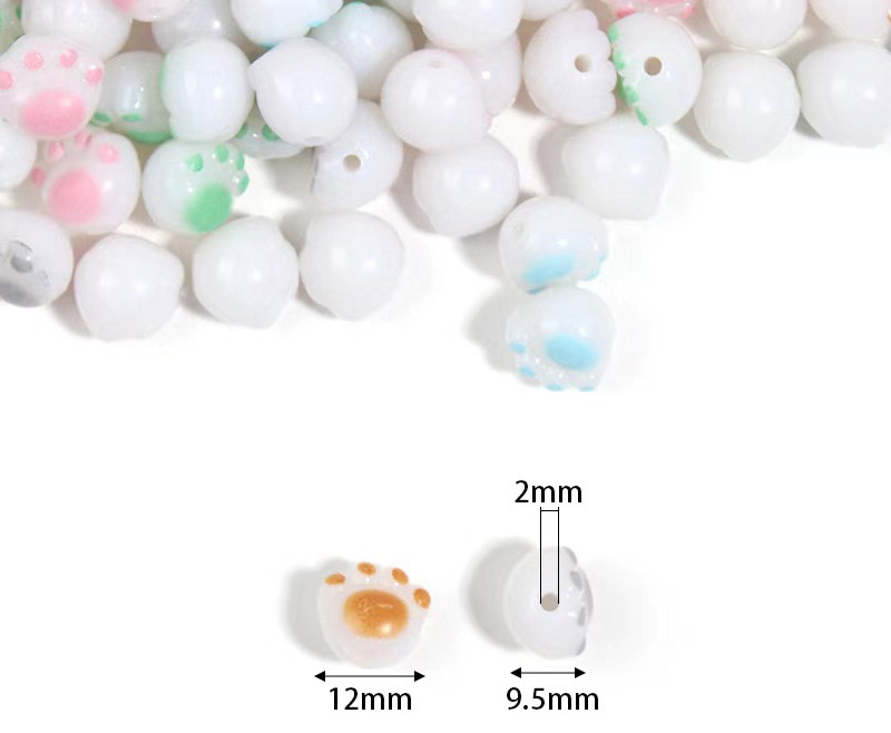 Fiasrel 3D Cat Paw Spacer Beads Acrylic Cute Jewelry Beads detail size2